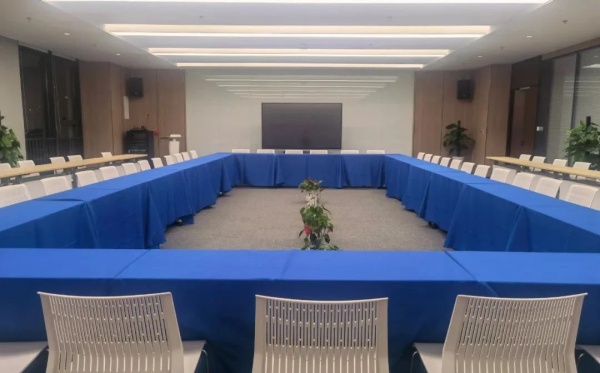 紅色廣場展廳設計賞析